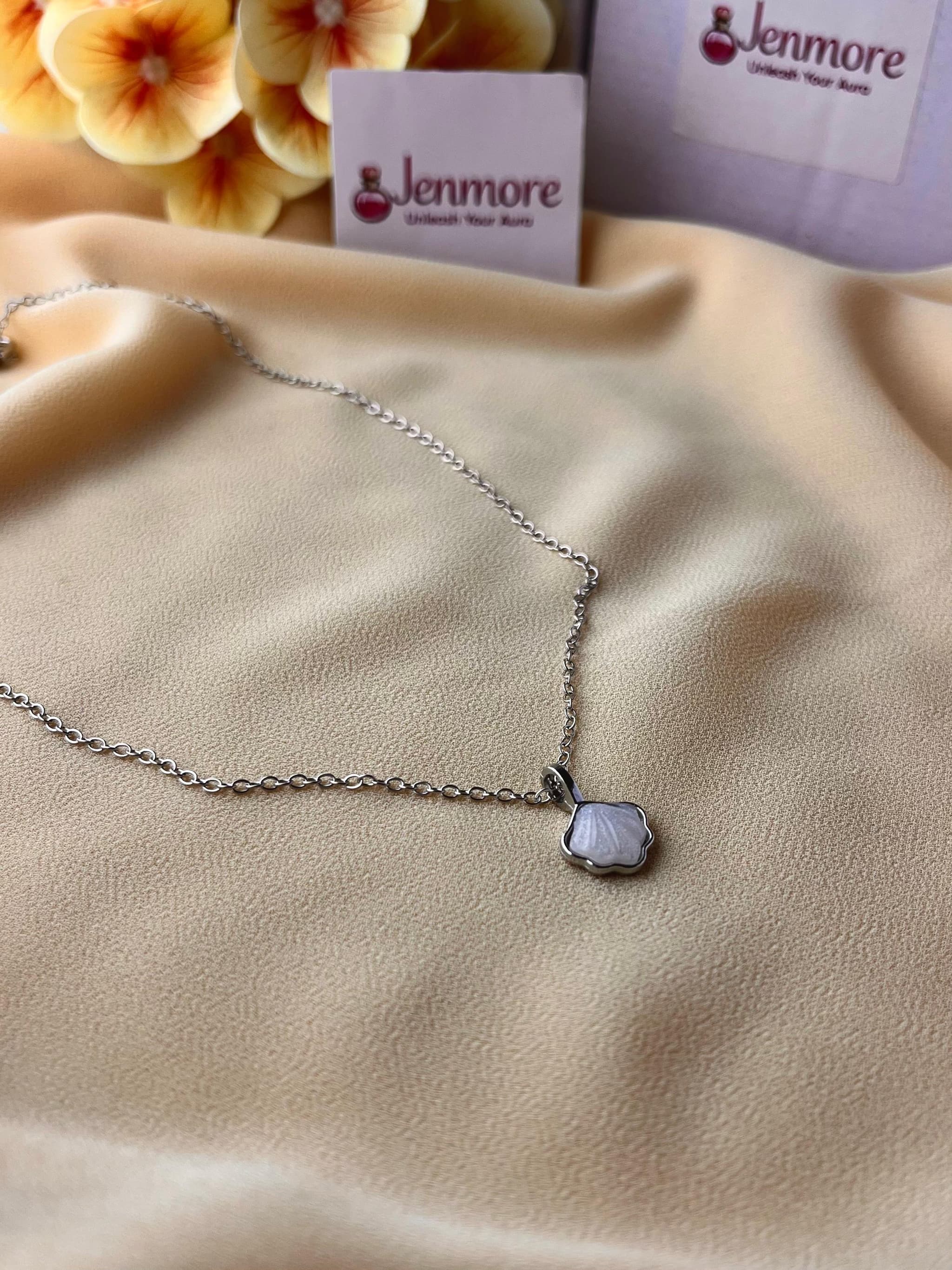 Jenmore Coastal Blossom Mother-of-Pearl Pendant Necklace