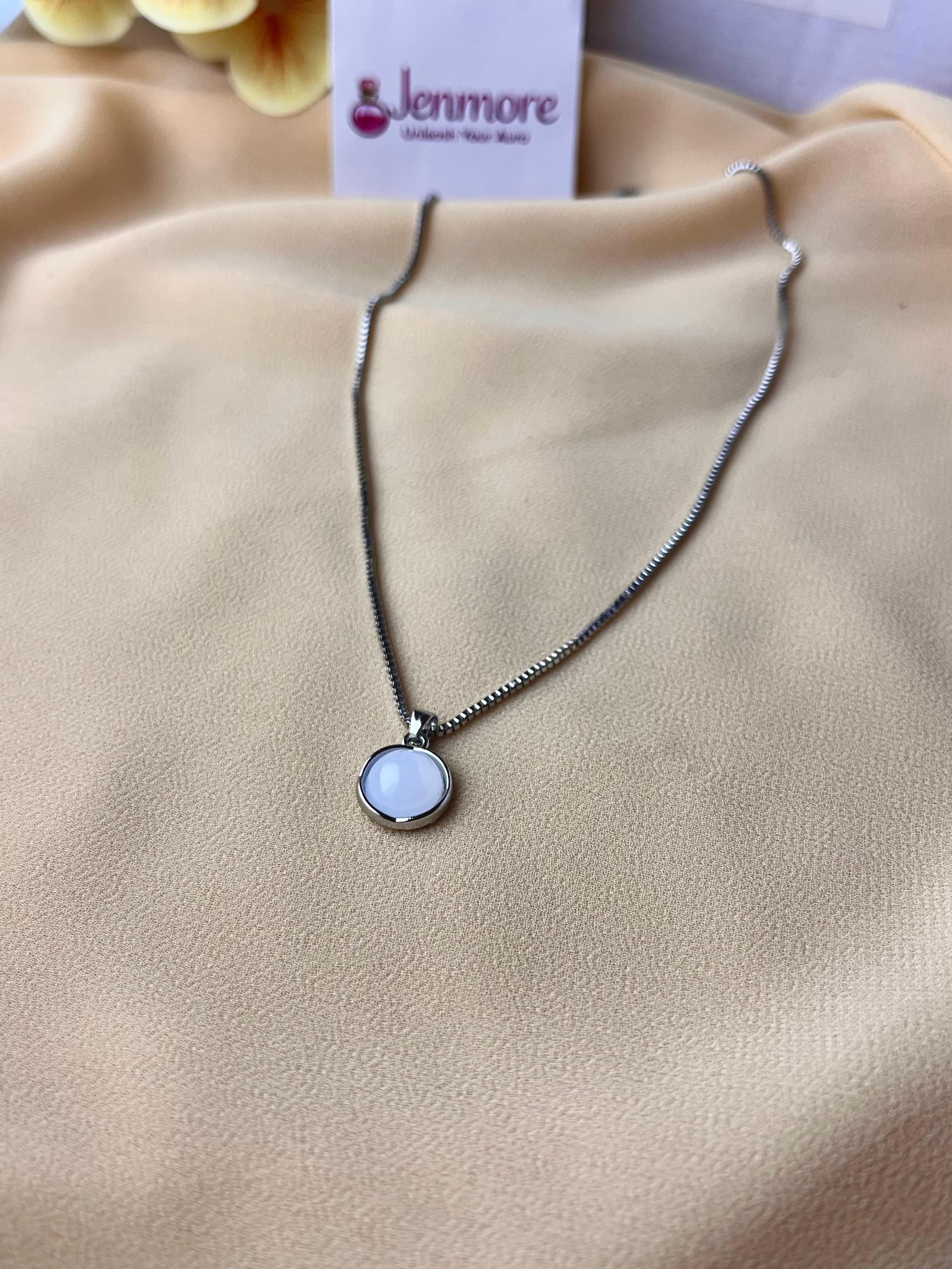Jenmore Twilight Aura Round Opal-Style Pendant Chain Necklace