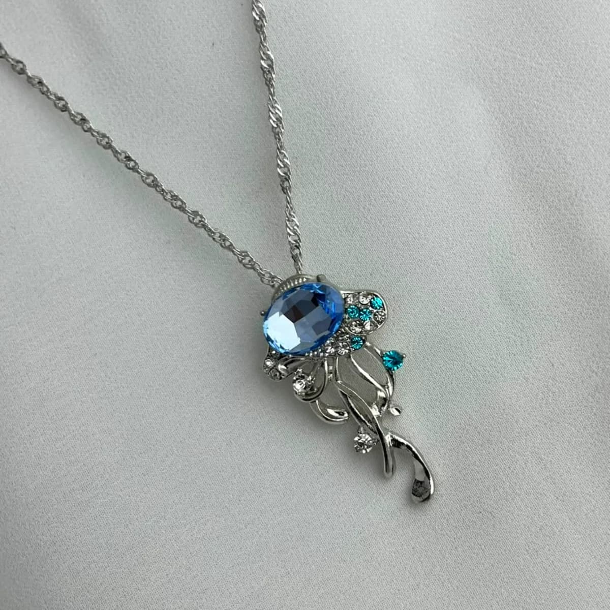 Jenmore Oceanic Drifter Silver Jellyfish Necklace