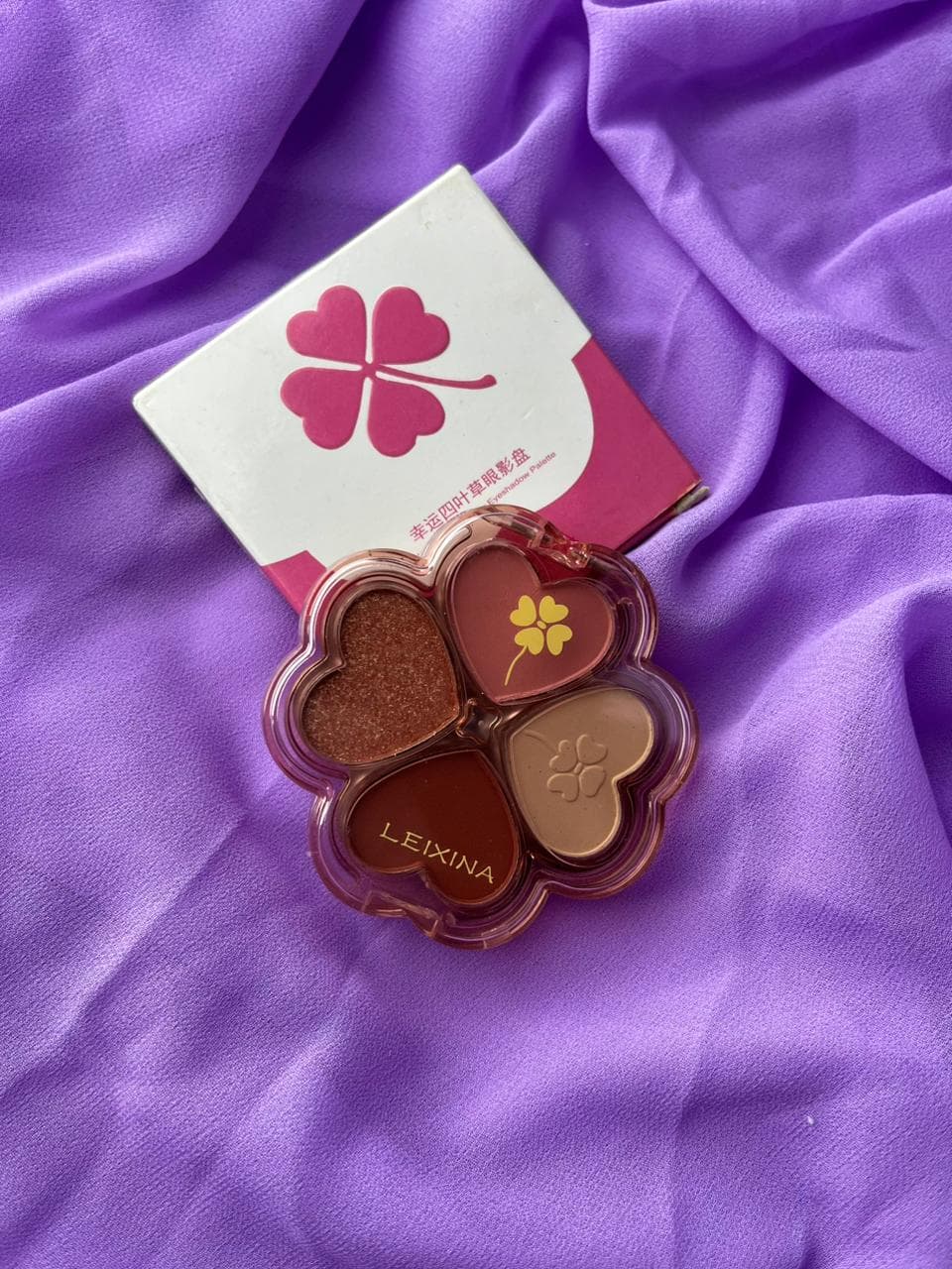 LEXNIA Flower Eyeshadow Pallet — view 3