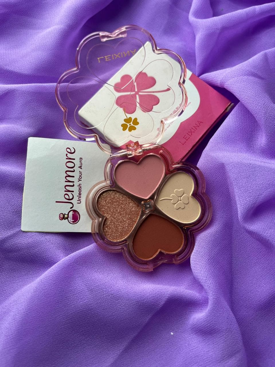 LEXNIA Flower Eyeshadow Pallet — view 4