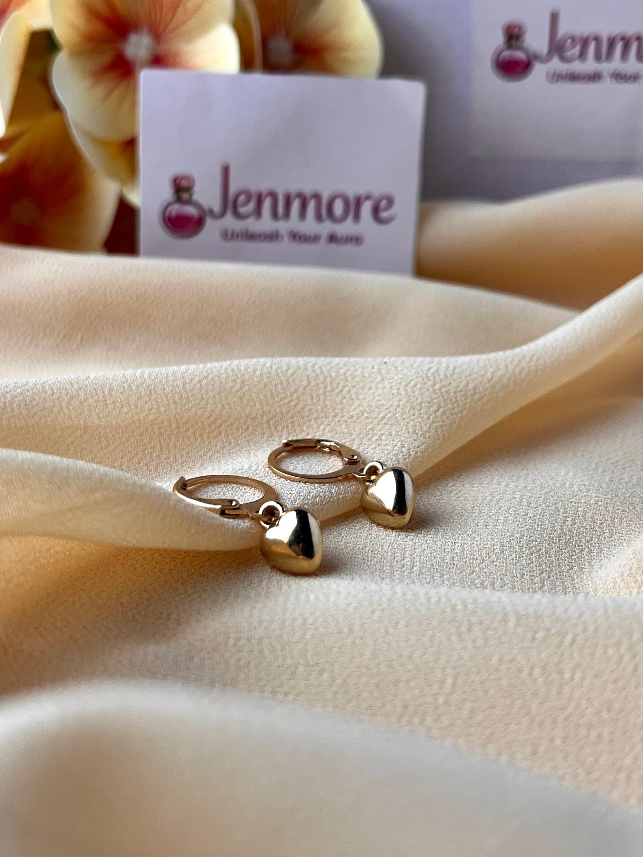 Jenmore Dainty Liquid Metal Puffed Heart Leverback Drop Earrings