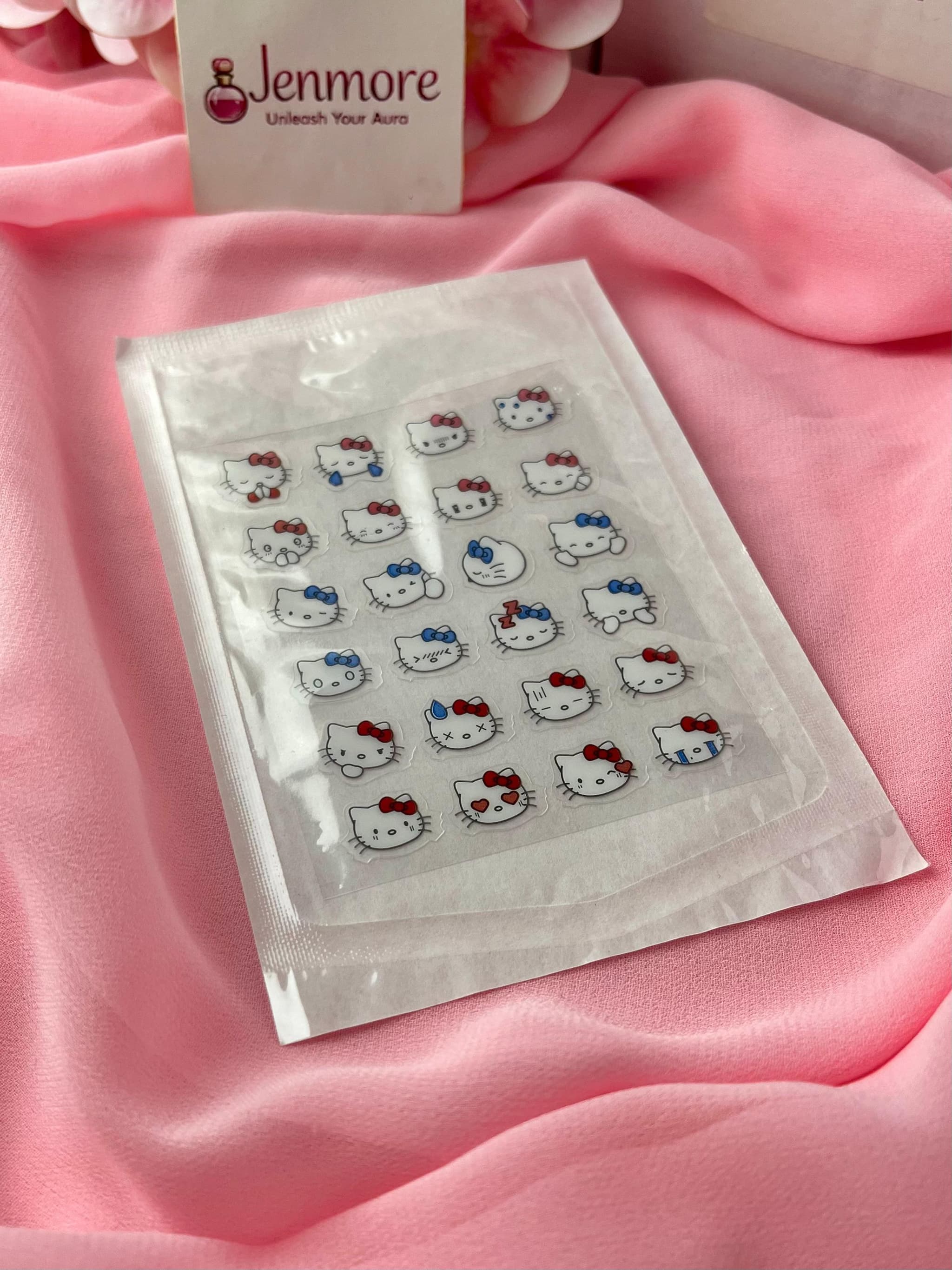 Jenmore Hello Kitty Friends Hydrocolloid Blemish & Pimple Patch Sheet (Limited Edition) — view 2