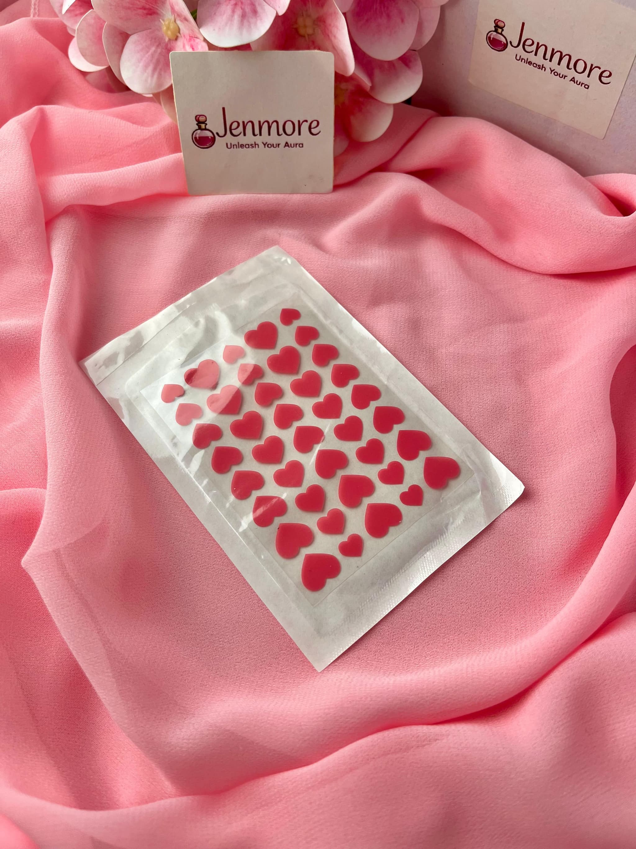 Jenmore Sweetheart Radiant Pink Hydrocolloid Blemish & Pimple Patch Sheet — view 2